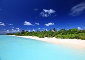 maledivy-hotel-six-senses-laamu-124_ext_w_1.jpg
