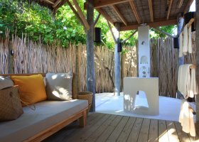 maledivy-hotel-six-senses-laamu-125_ext_w_1.jpg