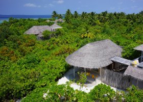 maledivy-hotel-six-senses-laamu-157_ext_w_1.jpg