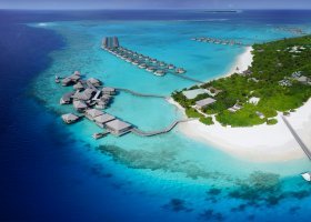 maledivy-hotel-six-senses-laamu-161_ext_w_1.jpg