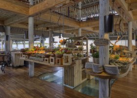 maledivy-hotel-six-senses-laamu-310_ext_w_1.jpeg