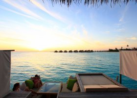 maledivy-hotel-six-senses-laamu-413_ext_w_1.jpg