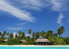maledivy-hotel-six-senses-laamu-478_ext_w_1.jpg