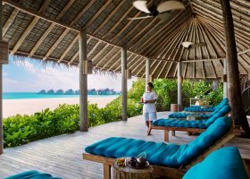 maledivy-hotel-six-senses-laamu-483_ext_w_1.jpg