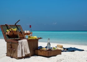 maledivy-hotel-six-senses-laamu-488_ext_w_1.jpg