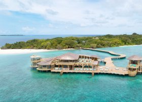 maledivy-hotel-soneva-fushi-spa-167_ext_w_1.jpg