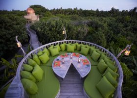 maledivy-hotel-soneva-fushi-spa-177_ext_w_1.jpg