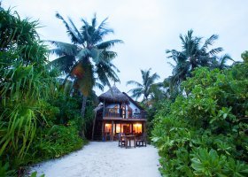 maledivy-hotel-soneva-fushi-spa-329_ext_w_1.jpg