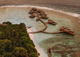 maledivy-hotel-soneva-fushi-spa-471_ext_w_1.jpg