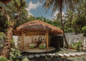 maledivy-hotel-soneva-fushi-spa-510_ext_w_1.jpg