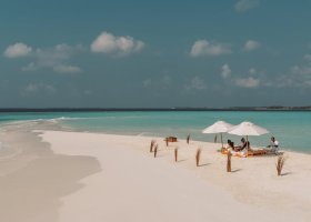 maledivy-hotel-soneva-fushi-spa-515_ext_w_1.jpg