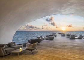 maledivy-hotel-st-regis-vommuli-014_ext_w_1.jpg