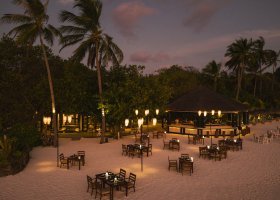 maledivy-hotel-sun-siyam-iru-fushi-447_ext_w_1.jpg