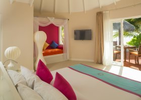 maledivy-hotel-sun-siyam-vilu-reef-182_ext_w_1.jpg