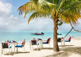 maledivy-hotel-sun-siyam-vilu-reef-270_ext_w_1.jpg