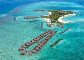 maledivy-hotel-varu-by-atmosphere-120_ext_w_1.jpeg