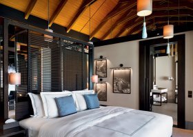 maledivy-hotel-velaa-private-island-076_ext_w_1.jpg