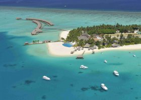 maledivy-hotel-velassaru-maldives-152_ext_w_1.jpg