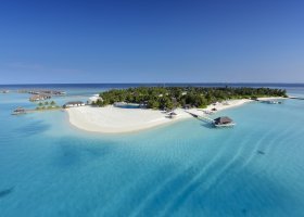 maledivy-hotel-velassaru-maldives-263_ext_w_1.jpg