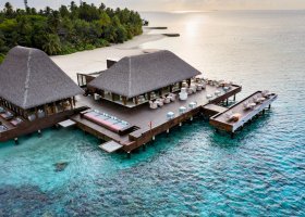 maledivy-hotel-w-maldives-359_ext_w_1.jpg