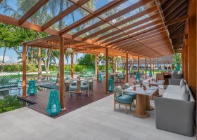 maledivy-hotel-w-maldives-366_ext_w_1.jpg