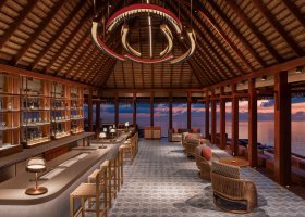 maledivy-hotel-w-maldives-371_ext_w_1.jpg