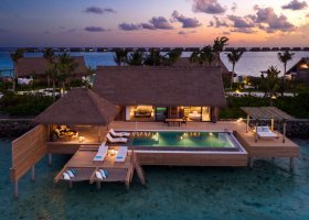maledivy-hotel-waldorf-astoria-maldives-ithaafushi-121_ext_w_1.jpg