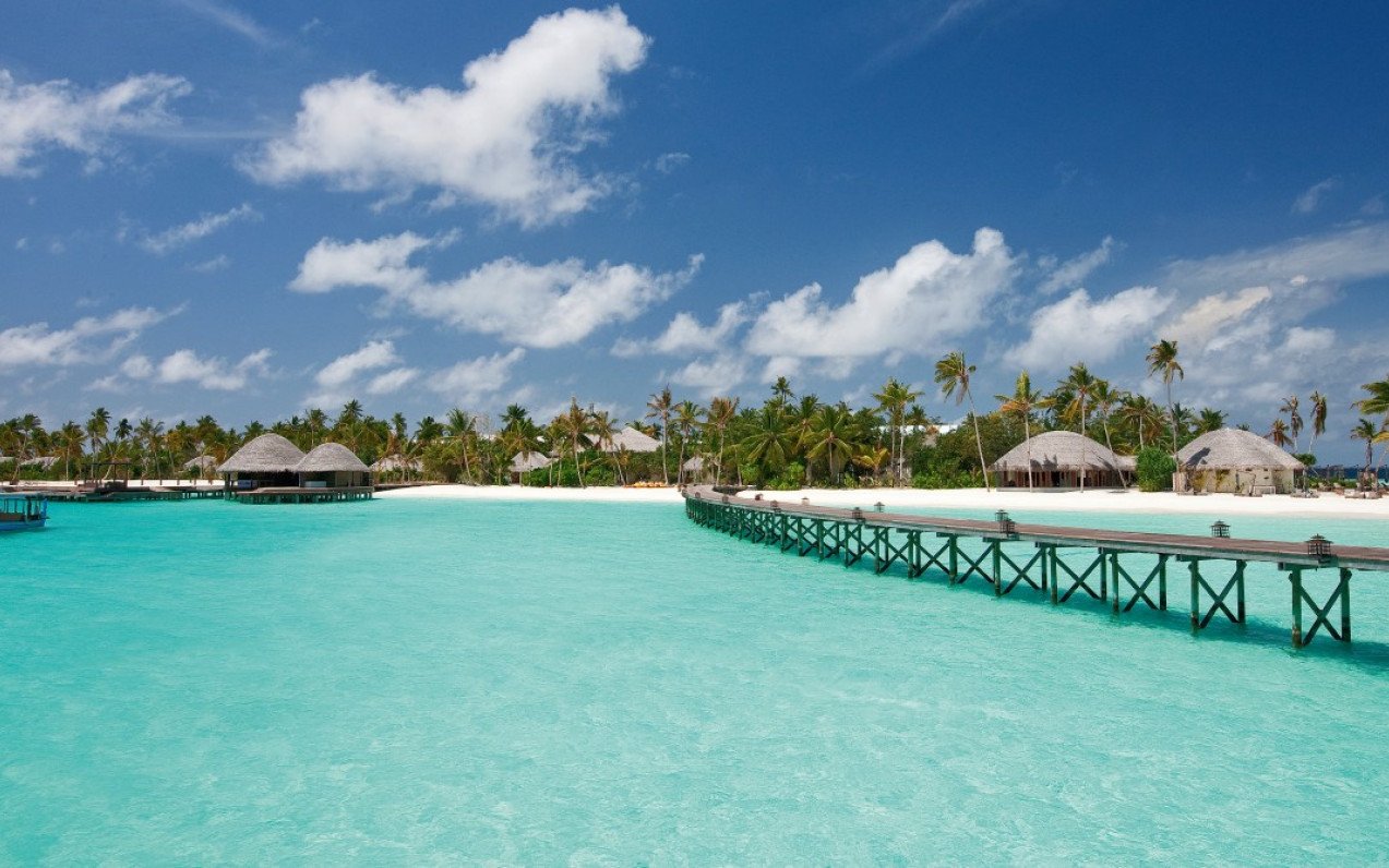 Constance Halaveli Resort and Spa Maldives *****