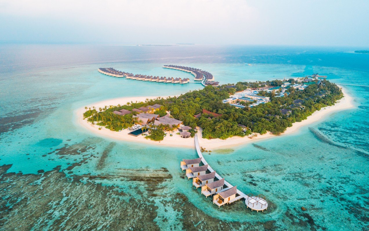 Mövenpick Resort Kuredhivaru Maldives *****