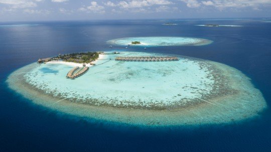 Outrigger Maldives Maafushivaru Resort ****