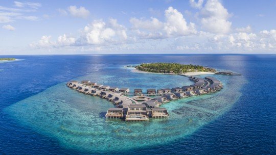 St. Regis Vommuli *****