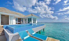 Sunset Aqua Pool Suite